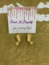 Load image into Gallery viewer, &quot;Queen Nef&quot; Earrings
